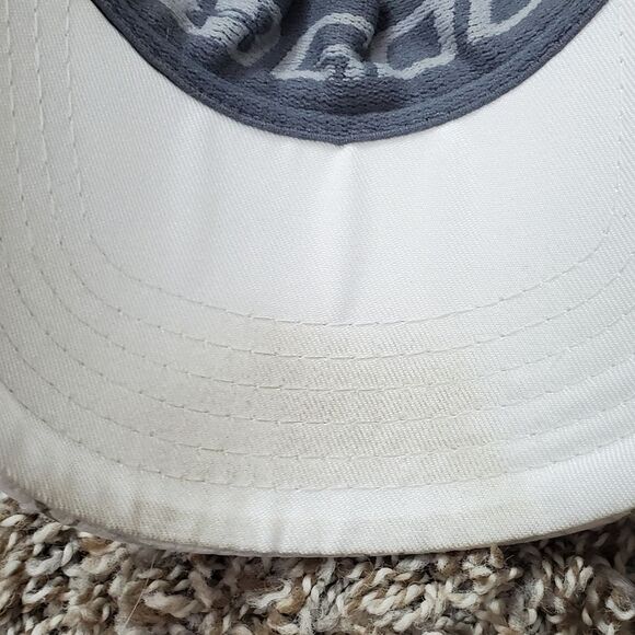 Under Armour White & Gray Plaid Golf Baseball Cap - Picture 4 of 5